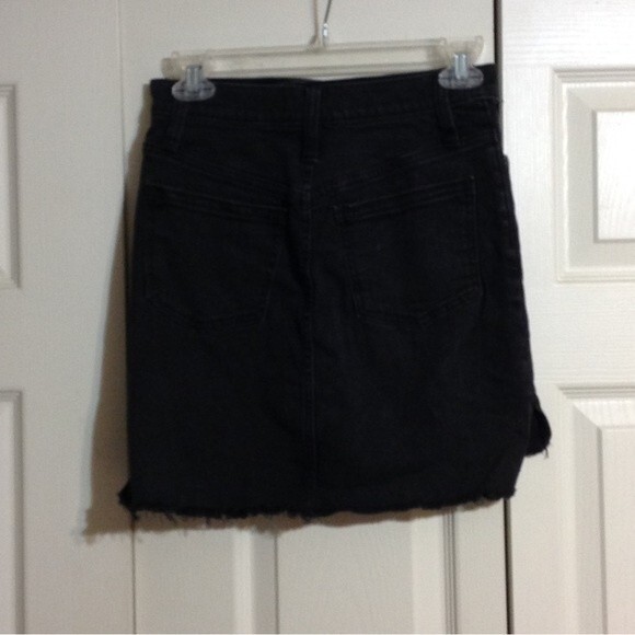 MADEWELL Size 23 Black Charcoal Denim Jean Mini Skirt Frayed Step Hem Stretch - Picture 3 of 6